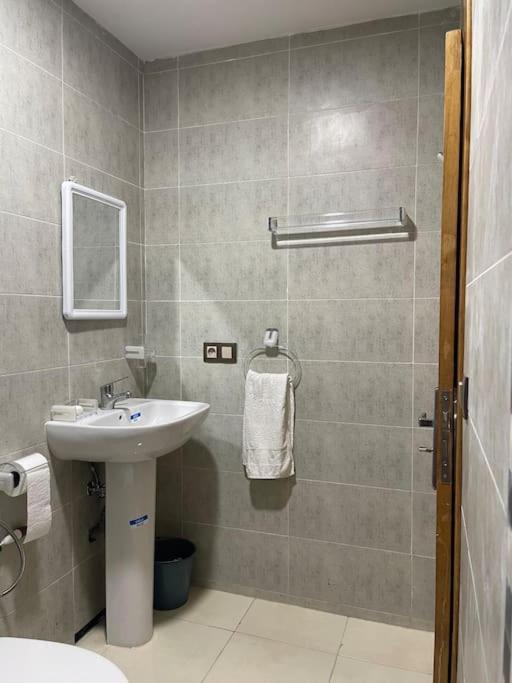 Appartement De Luxe A Rimal Martil 1 Min De La Plage Ngoại thất bức ảnh